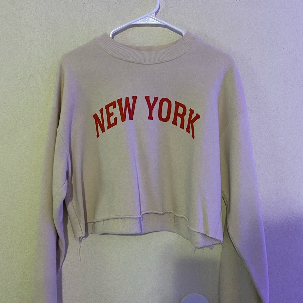 Forever 21 New York Cropped Hoodie